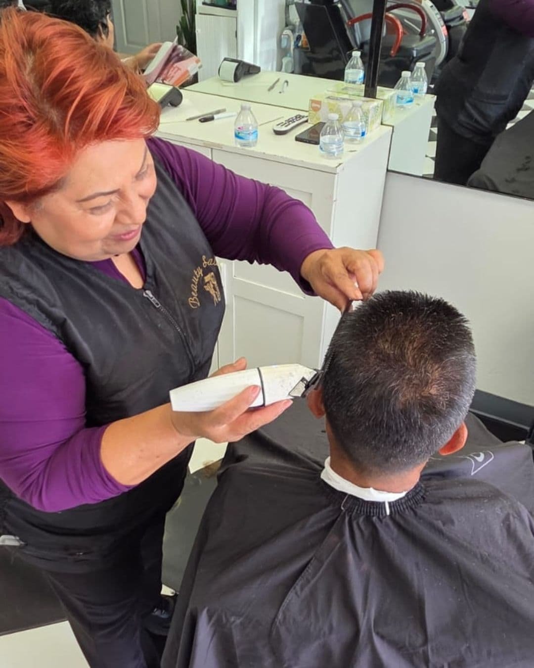 Corte de cabello profesional para hombre